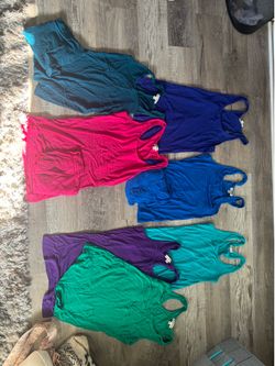 10 size medium women’s razorback tank tops