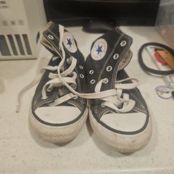 Unisex Converse Size 13 Free