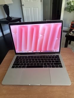 APPLE MACBOOK PRO 13” QUAD CORE i5 8GB RAM 500GB SSD! LOADED!  