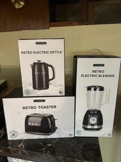 BRAND NEW KITCHEN APPLIANCES