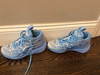 Lamelo  Basketball Sneakers Blue Graphic