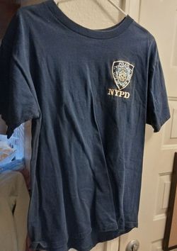 NYPD
Men's
Officially
Licensed
Large Navy

T-Shirt