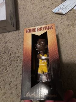 Kobe Bryant LA Lakers Bobblehead Figure