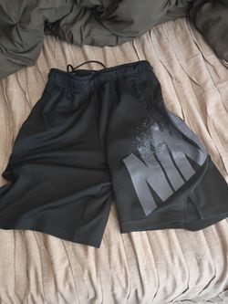 Men's Nike size small basketball shorts