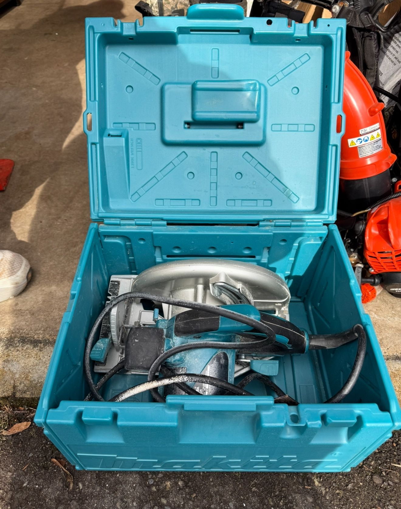 Makita Saw And Box