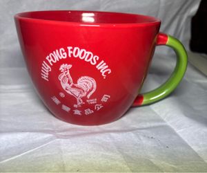 Huy Fong Foods Sriracha Large Red Ceramic Mug – Green Handle