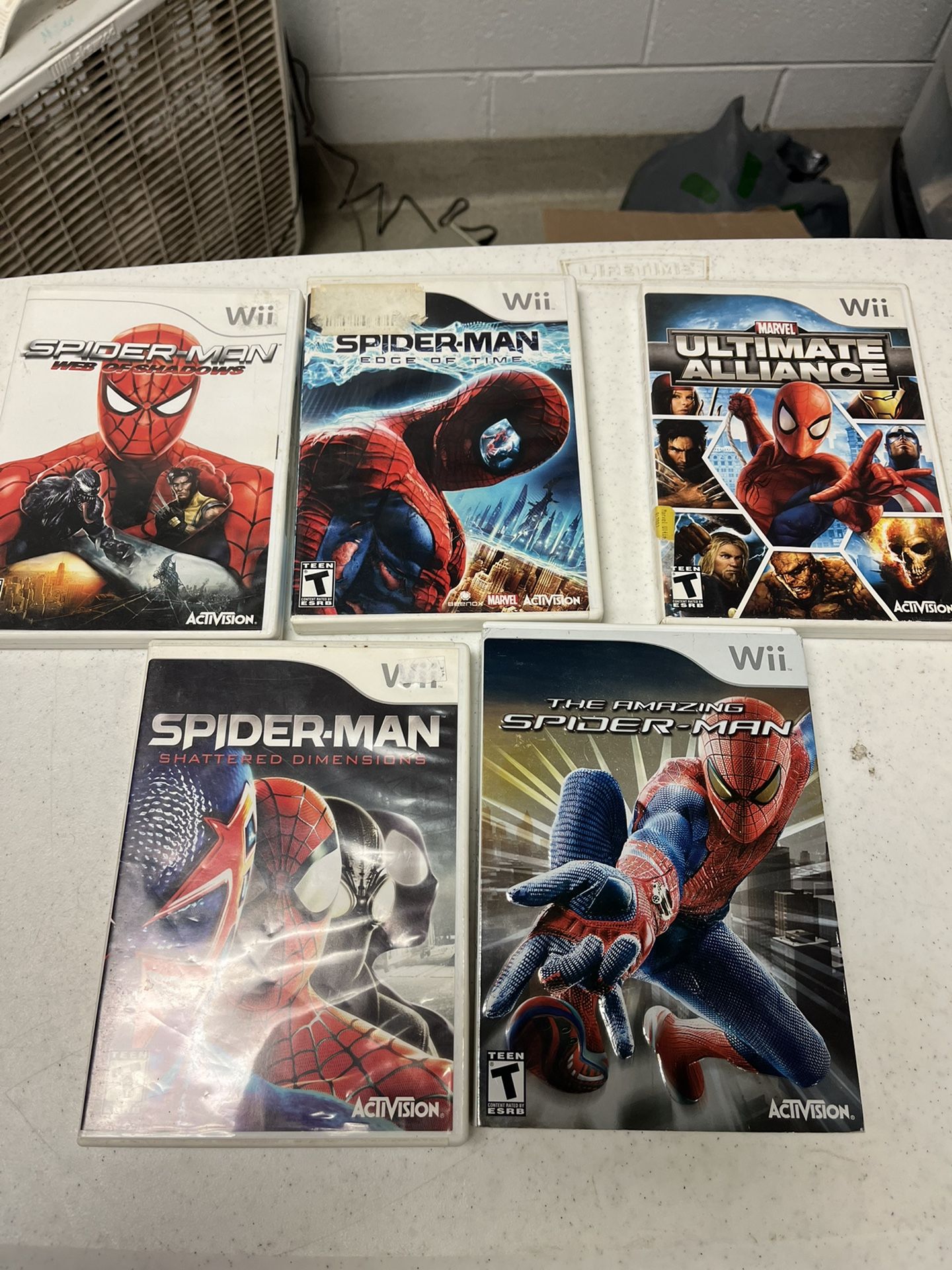 Nintendo Wii Spider-Man Lot 