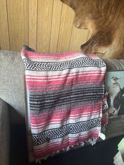 Mexican Falsa Blanket Red Black White