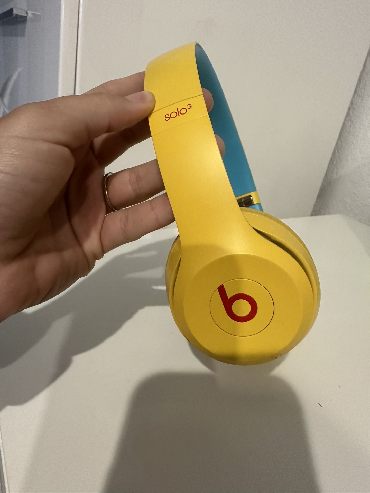 Beats Solo3 Wireless 廃盤モデル クラブ イエロー ビーツ s-l1200.jpg