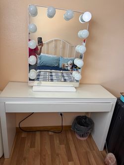 Impressions  Vanity Mirror