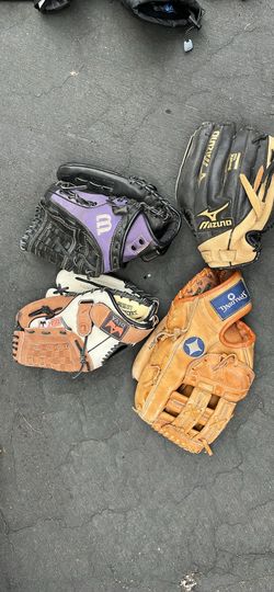 Baseball gloves