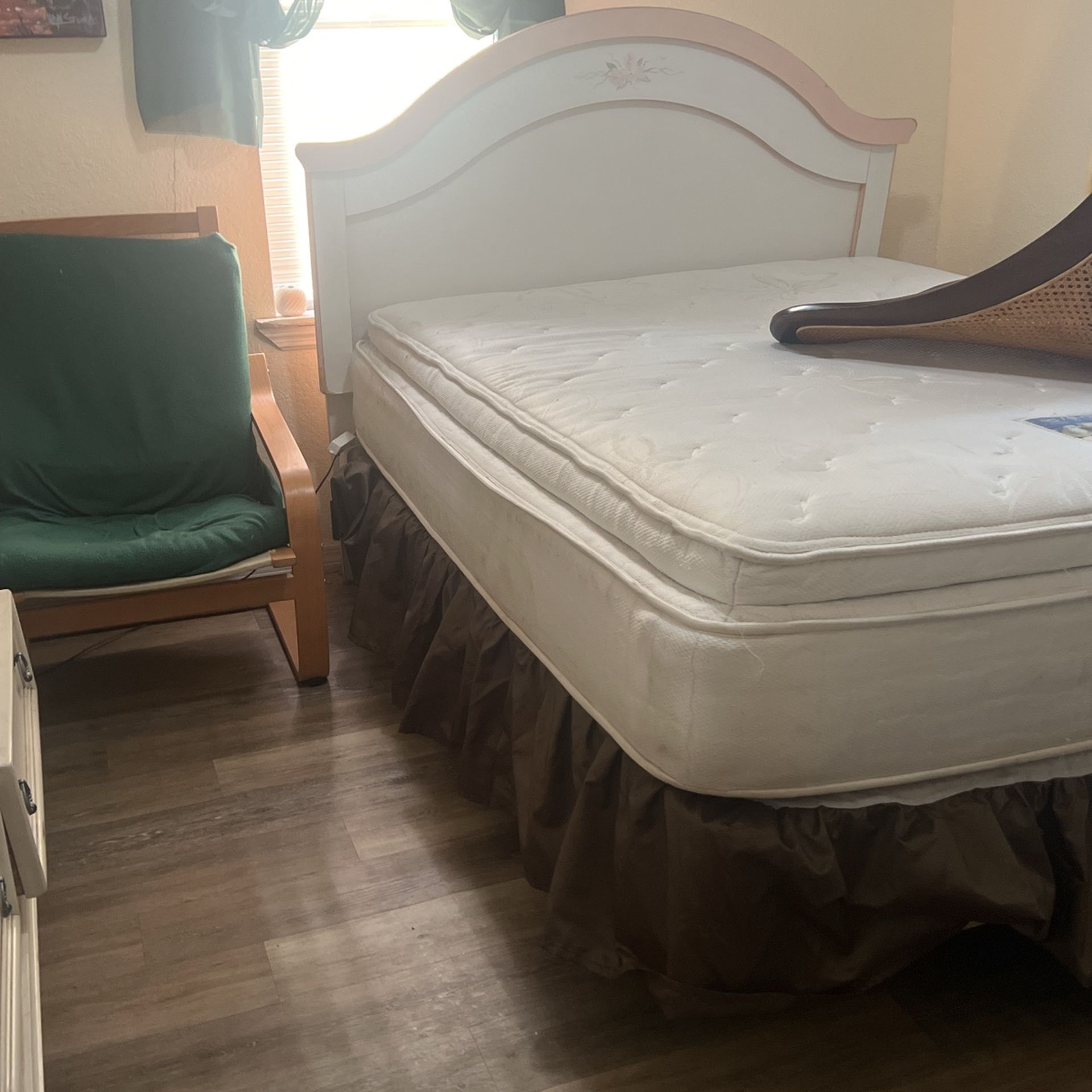 Free Mattress And Box spring