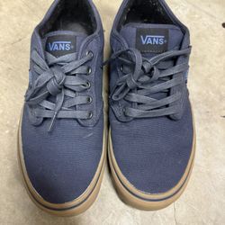 Men’s Vans Size 9