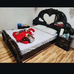 Queen Bedroom Set With Mattress 