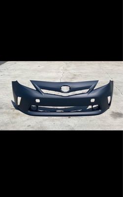 12-14 TOYOTA PRIUS V FRONT BUMPER COVER $180