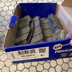 2017 Ford Mustang brakes