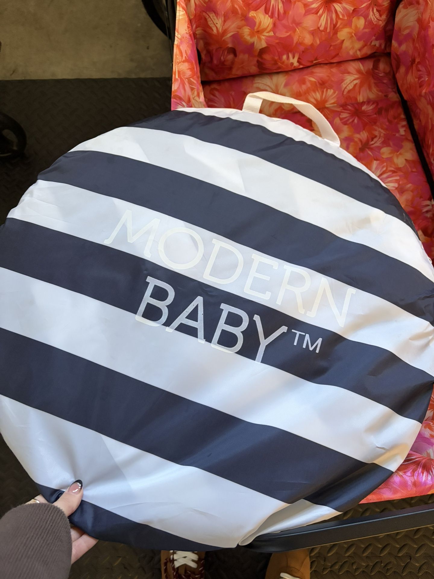 Modern Baby Pop Up Beach Tent