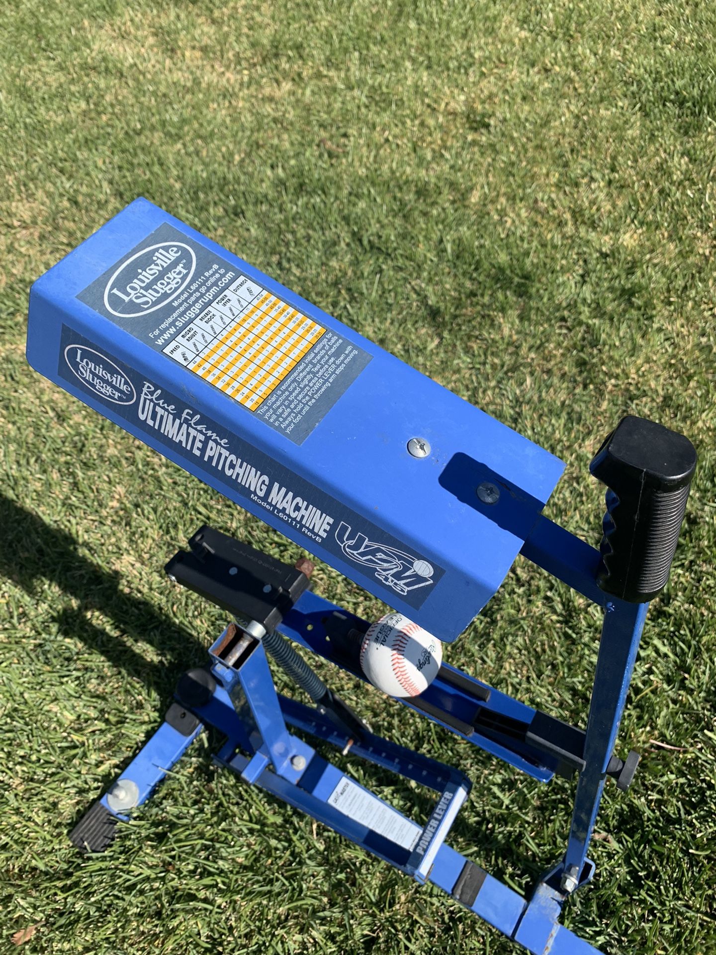 Blue Flame Ultimate Pitching Machine for Sale in Whittier, CA OfferUp