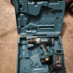 Makita 6349D 18V Drill, Battery & Case