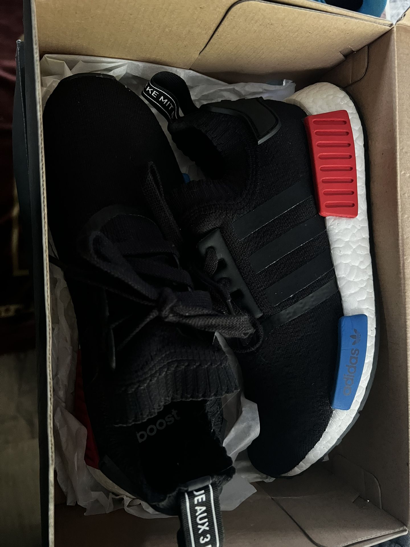 NMD R1 PK