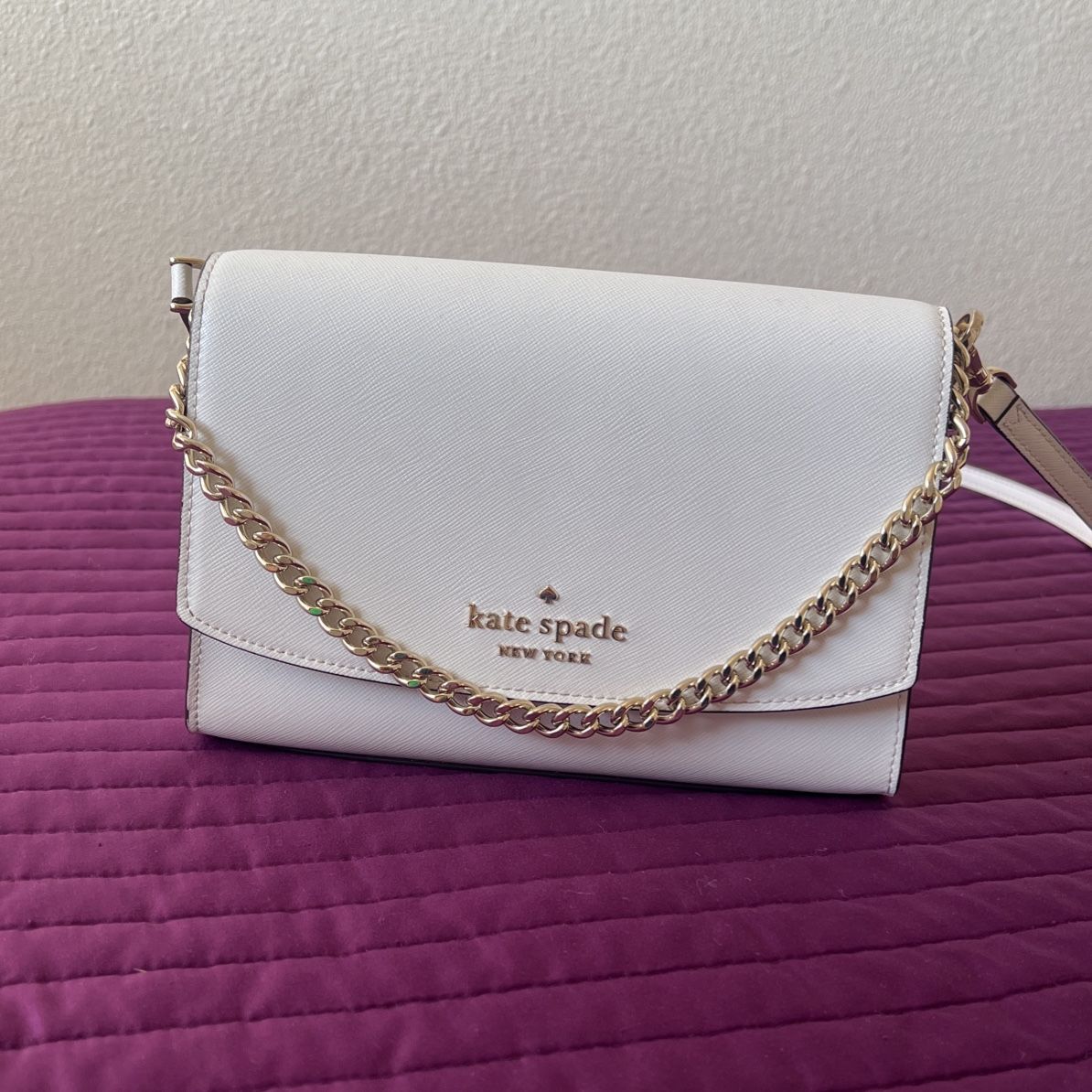 Carson Crossbody With Wallet for Sale in Costa Mesa, CA - OfferUp