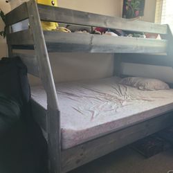 Bunk Bed W/Trundle