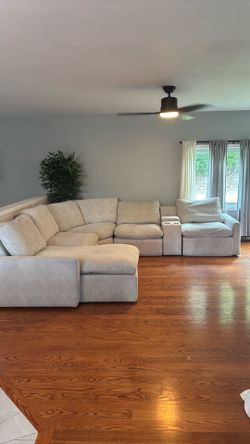 6 Pc Power Sectional
