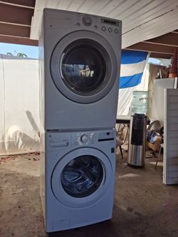 LG Front Load Washer and Dryer Stack