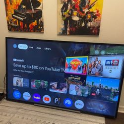 Sony 70” Smart Tv  With Wall Mount