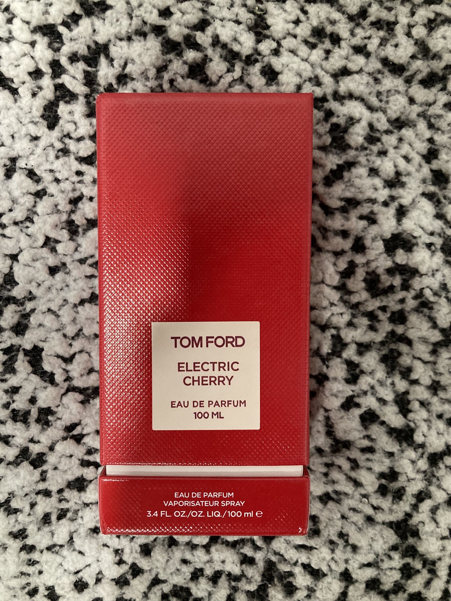 Tom Ford Electric Cherry Perfume