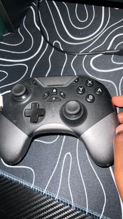 Selling this macro Controller for Low it works for Nintendo and Phone and Xbox