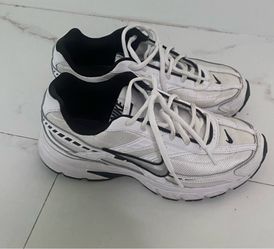 Nike women running shoes 8