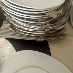 Dudson luxury dinner & salad plates good quality new