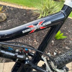 used Santa Cruz heckler x 