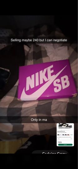 Supreme dunks