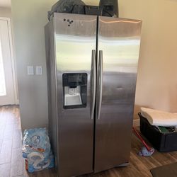 Samnsung Refrigerator