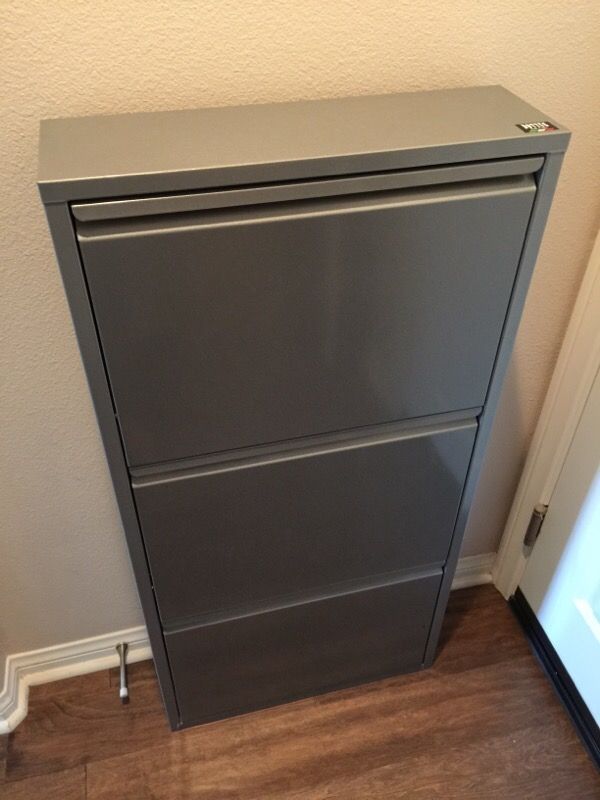 DOTTUS TRADE SRL 3-Drawer Shoe Cabinet