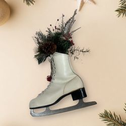 Vintage Ice Skating Wreath