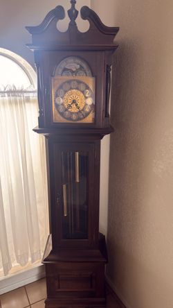 Vintage Emperor Grandfather Clock – German Jauch Movement, Excellent Condition