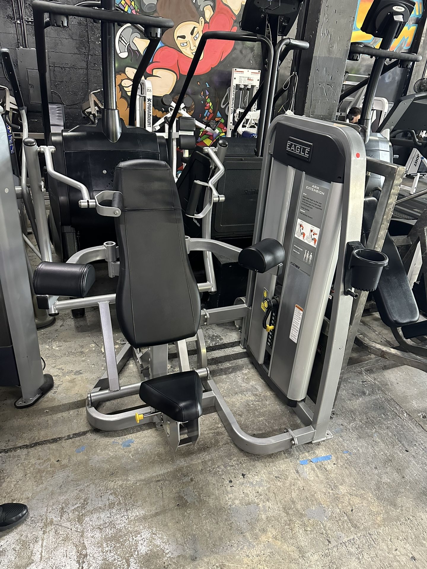Tricep machine