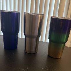 RTIC 30 OZ Tumbler