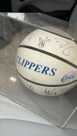 Clippers signed basketball