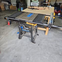 Delta 30" Tablesaw