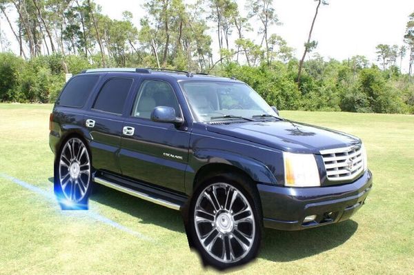 Cadillac Escalade 2004 24 inch Cadillac rims for Sale in St. Louis, MO