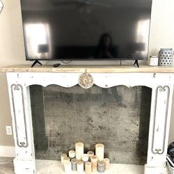 Vintage Mantle
