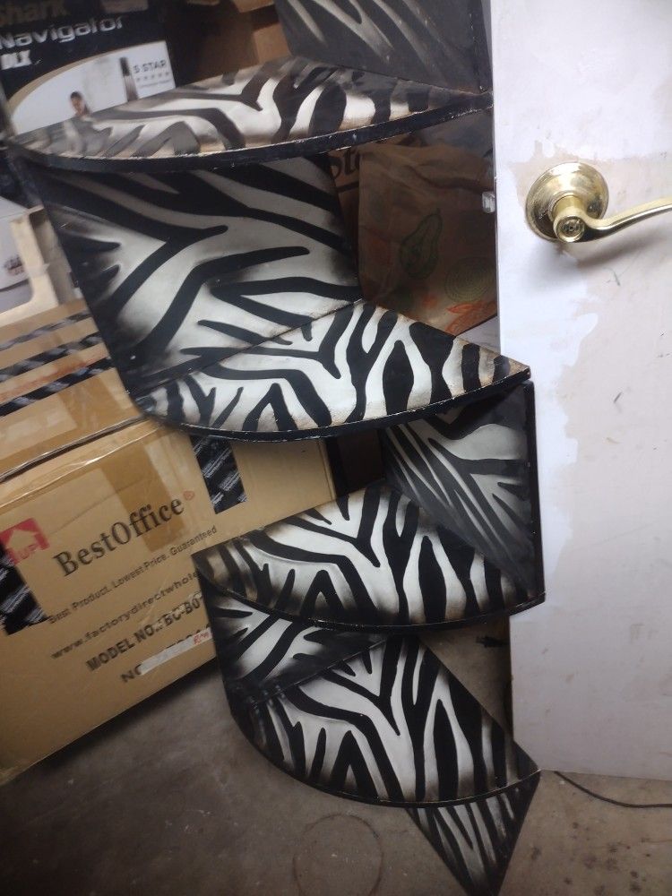 Zebra Print Metal Corner Shelving Normal Use 20 Or Best Offer
