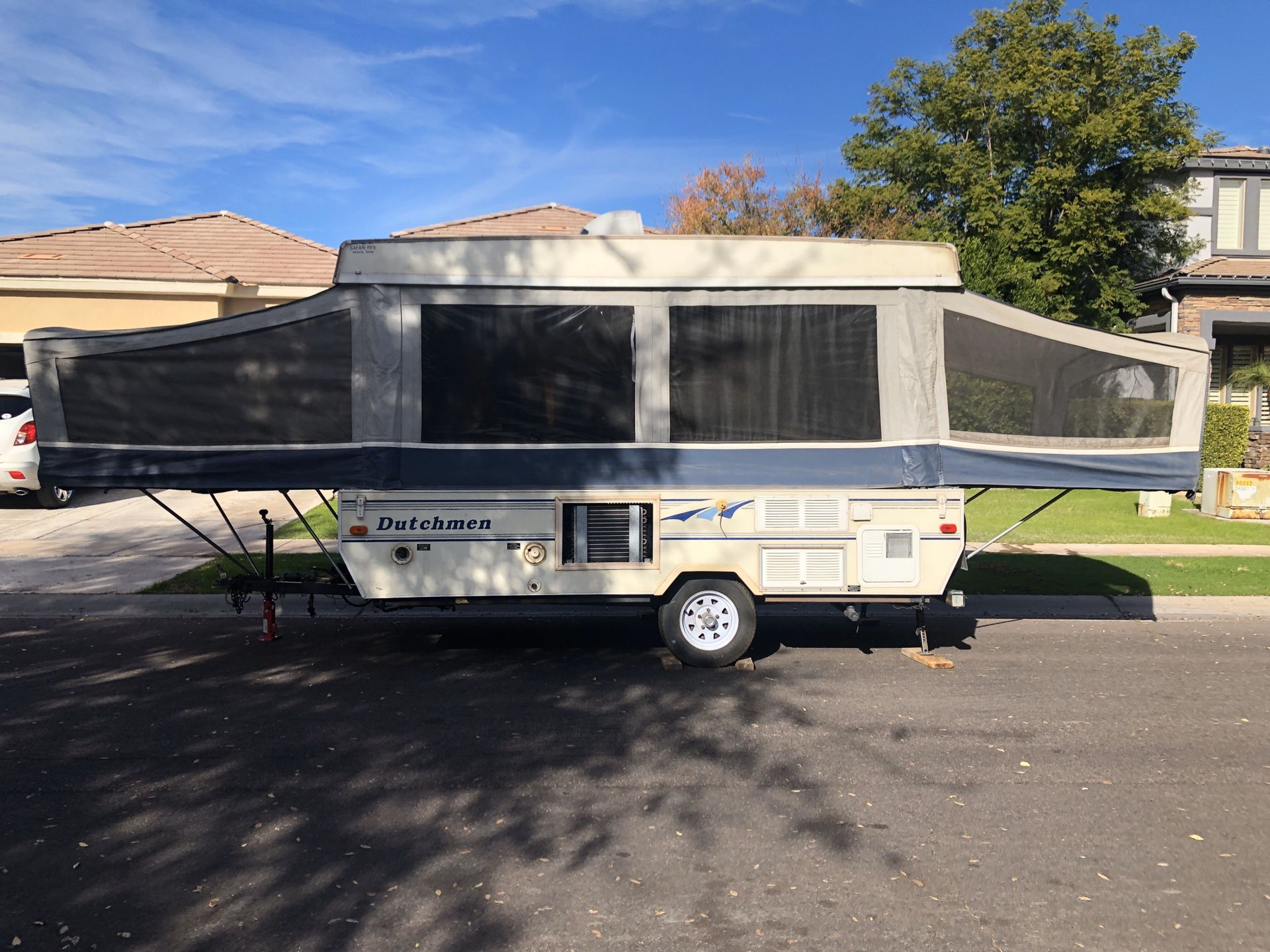 Tent trailer