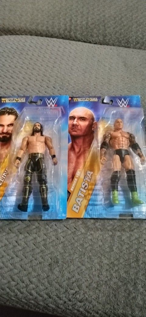 WWE Figures ( Batista & Seth Rollins )