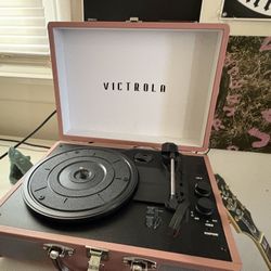 Victrola Pink Record player good condition 