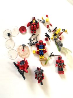 MARVEL DEADPOOL BLOCK FIGURES